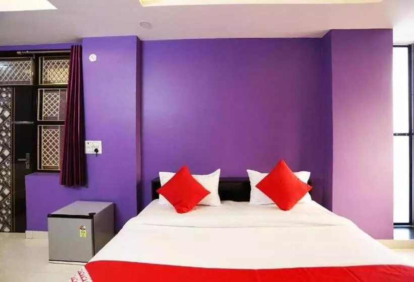 Hotelli Flagship Hotal Pleasant Inn Near Jahangirpuri Metro Station