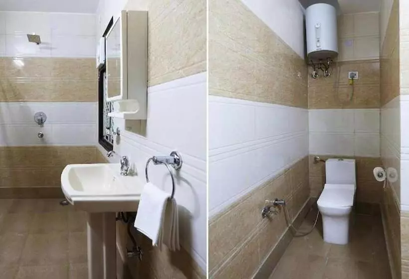 Hotelli Flagship Hotal Pleasant Inn Near Jahangirpuri Metro Station