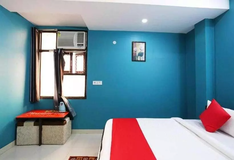Hotelli Flagship Hotal Pleasant Inn Near Jahangirpuri Metro Station