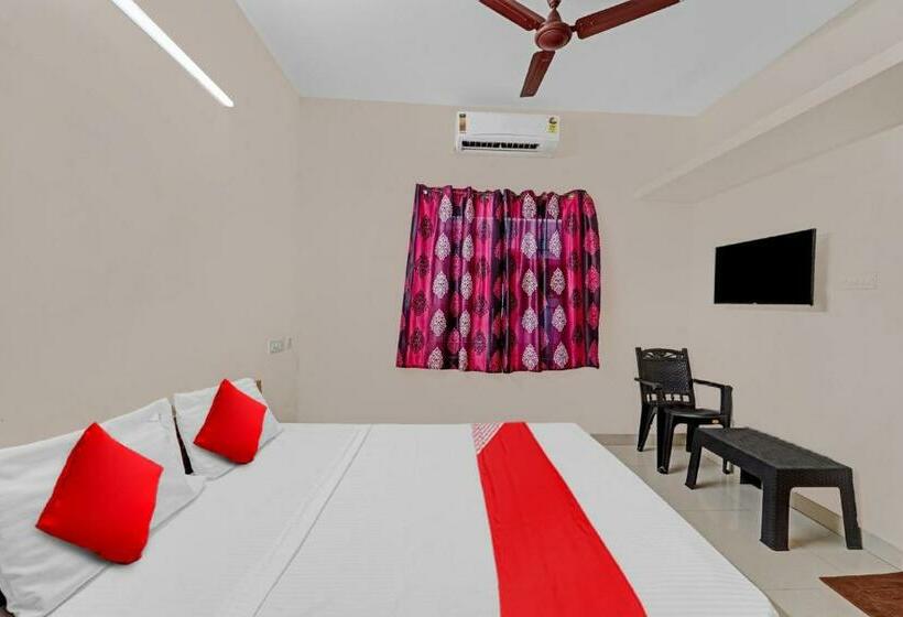 Hotel Flagship Grand Residency