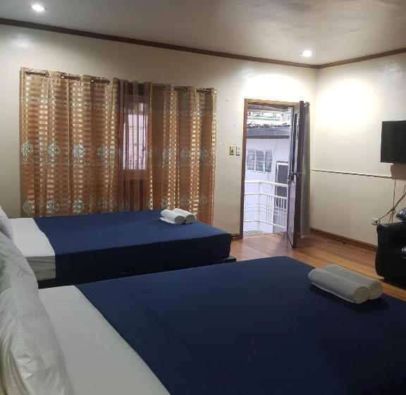 Platinum Hotel By Bluebookers