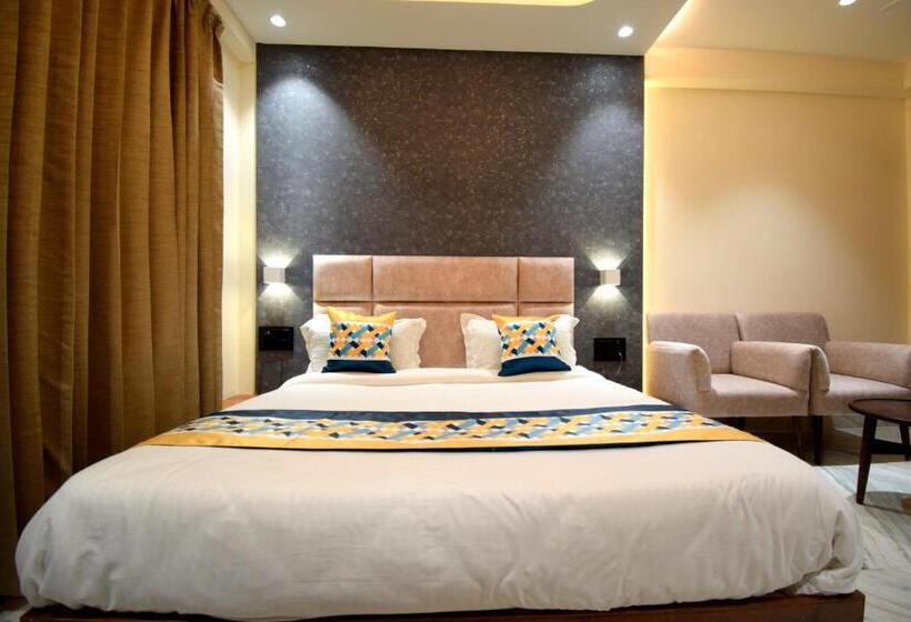 The Sky Imperial Hotel Sugam 10 Meters From Shrinathji Temple