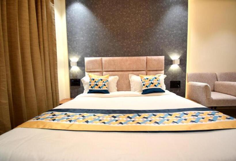 The Sky Imperial Hotel Sugam 10 Meters From Shrinathji Temple