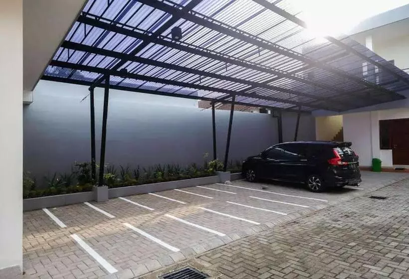 ホテル Urbanview Sumampir Anugrah Purwokerto By Reddoorz