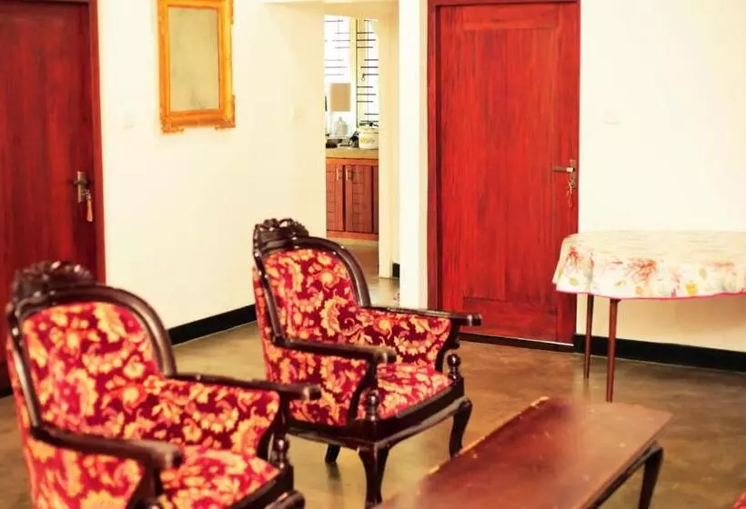 Rhome Home