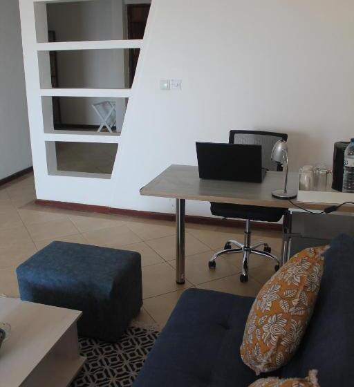 הוסטל Wharf Side Inn