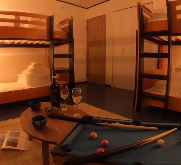 Bridge33 Cafe And Hostel