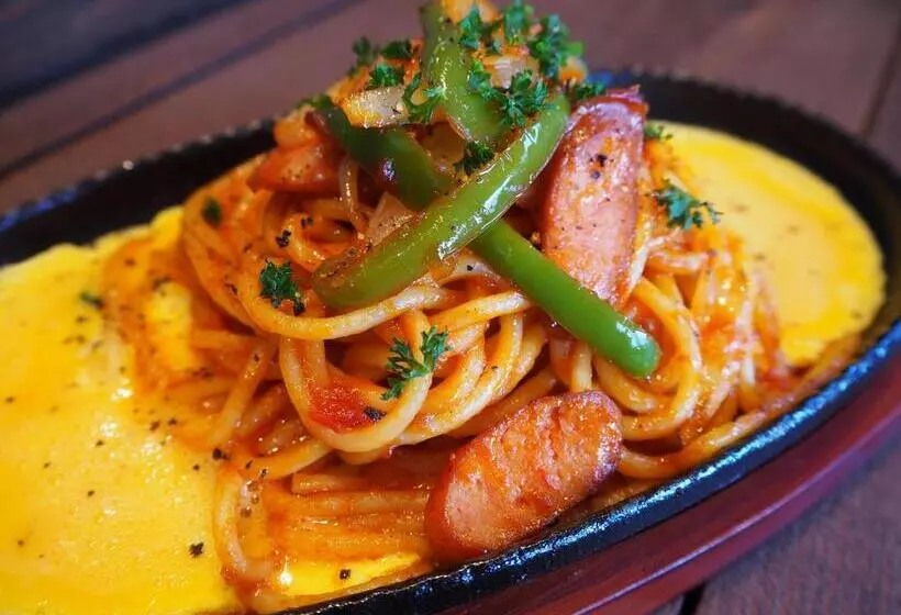 Bridge33 Cafe And Hostel