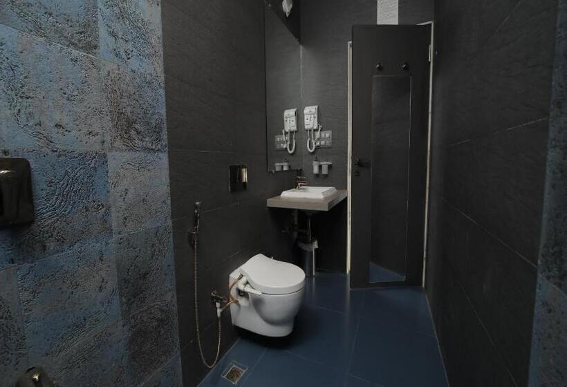 Hotel 360 South, Khandala