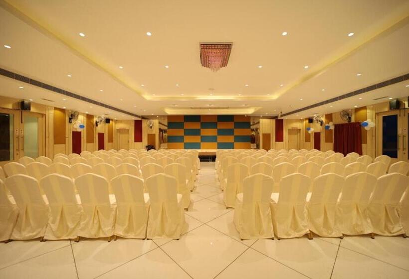 Hotel Chandra Residency