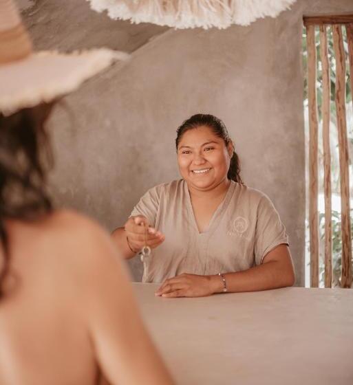 Отель Dos Mares Barefoot