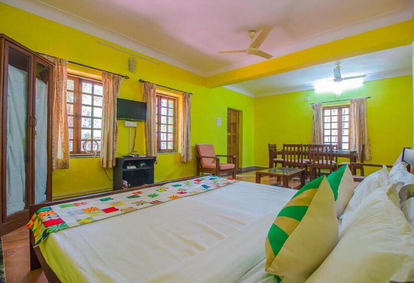 Hotelli Flagship Keegan Palms 2bhk