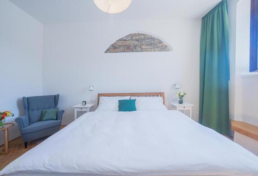 호텔 Vlaštovčí Dům