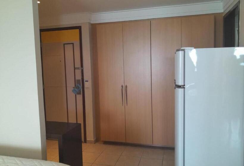 Quarto Em Condomínio Beira Mar