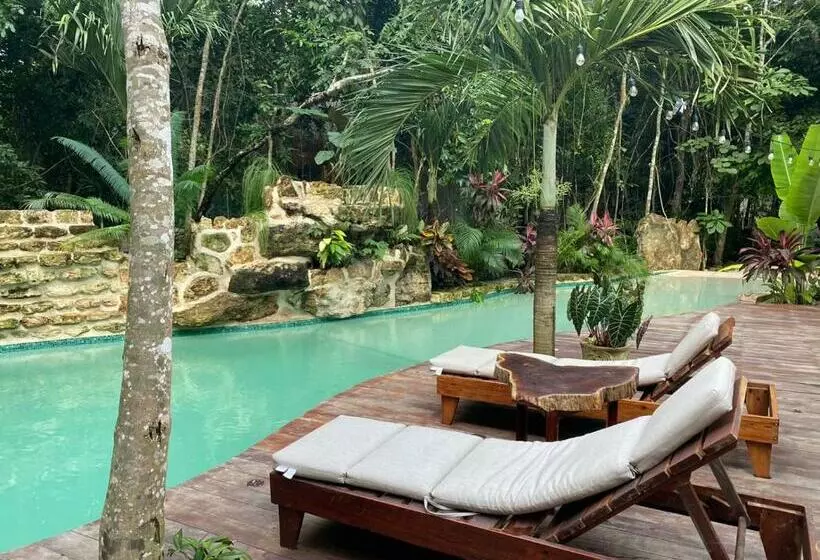 Xoot’ka’ana Villa Colibri