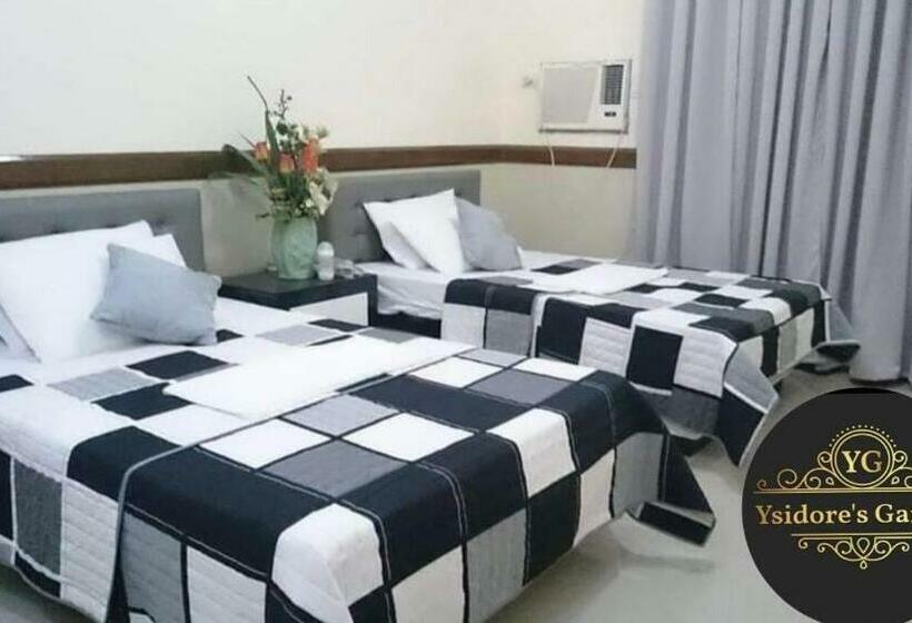 Bed and Breakfast Ysidore S Garden