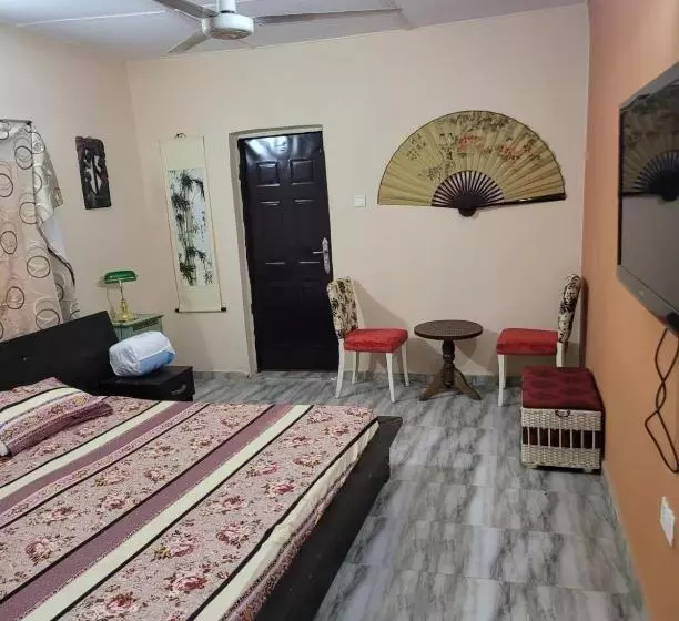 هتل Eko Akete Guest House
