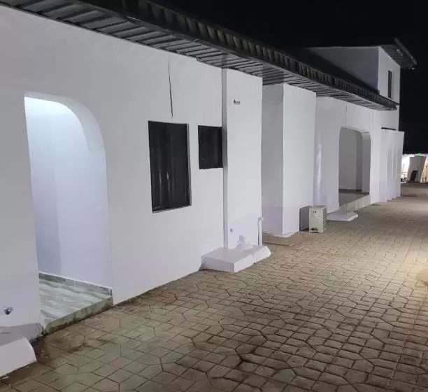 هتل Eko Akete Guest House