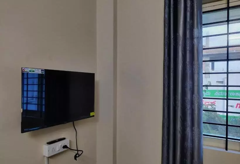 ホテル Happy Holiday Inn Service Apartment