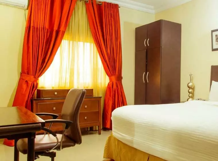 هتل Reno Abuja