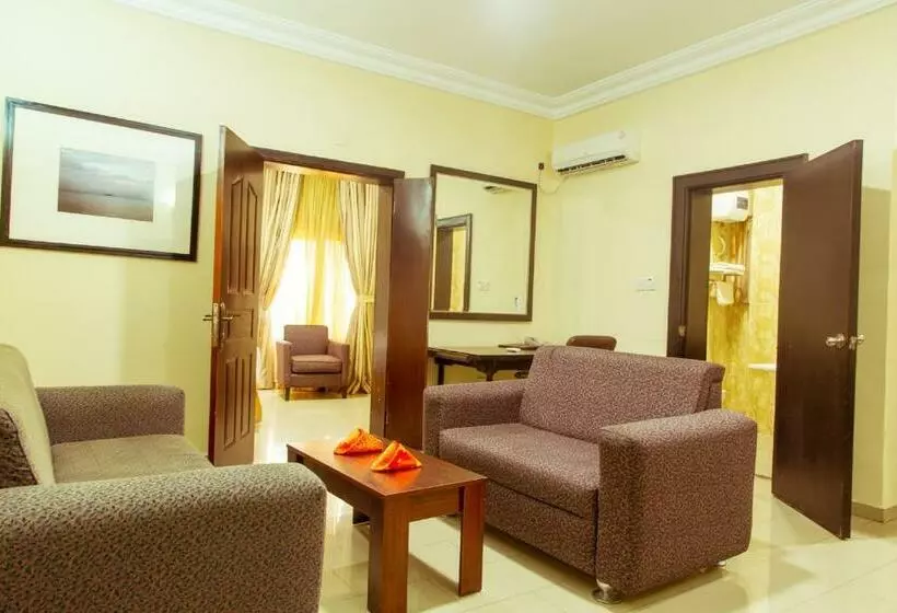 هتل Reno Abuja