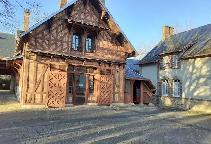 Hotelli Restaurant Domaine De La Grande Garenne