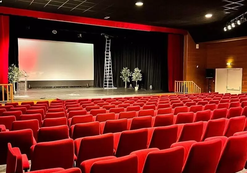 Hotelli Restaurant Domaine De La Grande Garenne