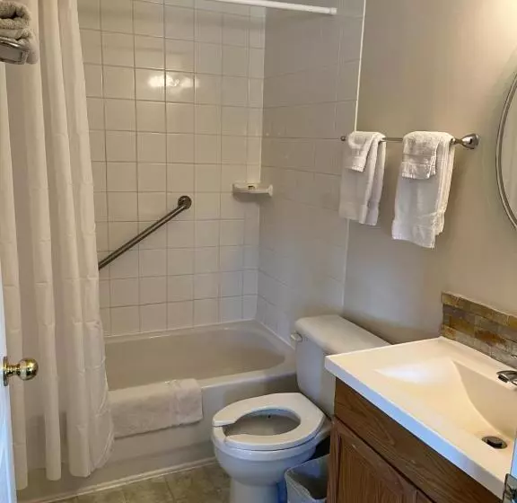 Motelli Calabogie Motor Inn