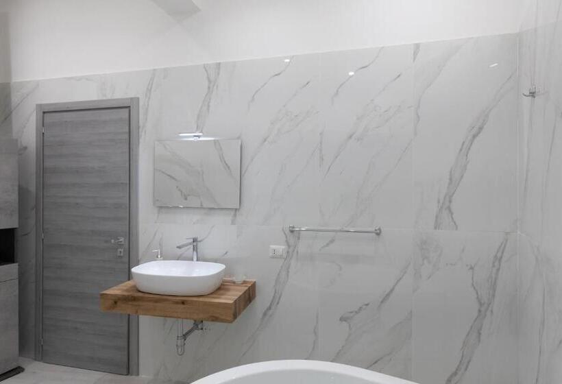 پانسیون My Brilliant Home With Jacuzzi 2 Steps From St Toledo