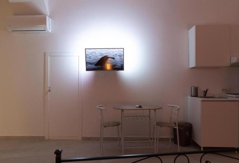 پانسیون My Brilliant Home With Jacuzzi 2 Steps From St Toledo