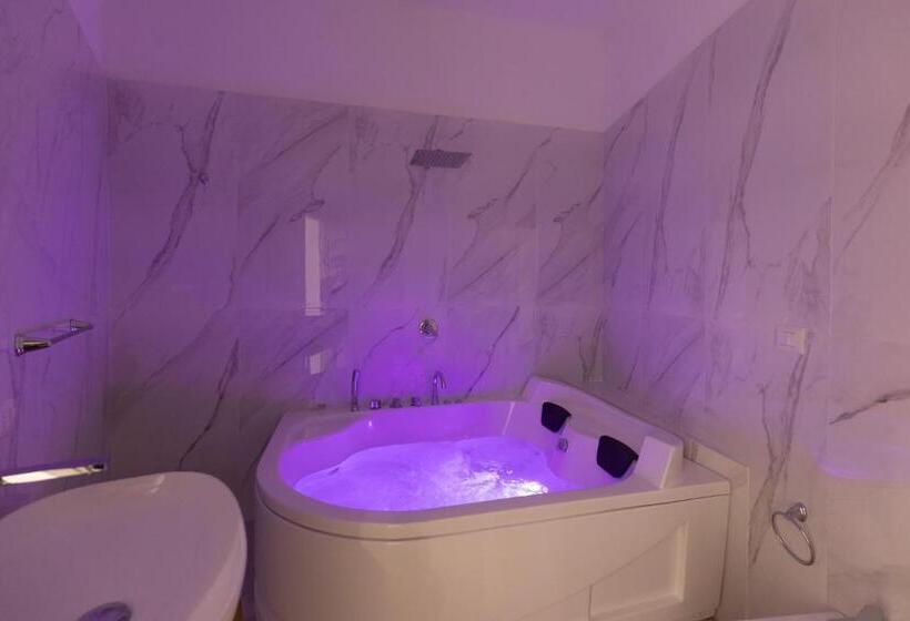 پانسیون My Brilliant Home With Jacuzzi 2 Steps From St Toledo