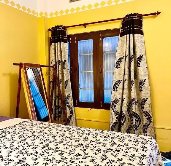 پانسیون Paris Guest House