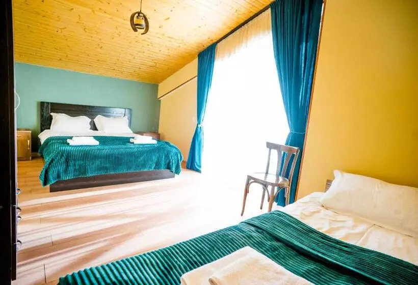 پانسیون Sunny Hill