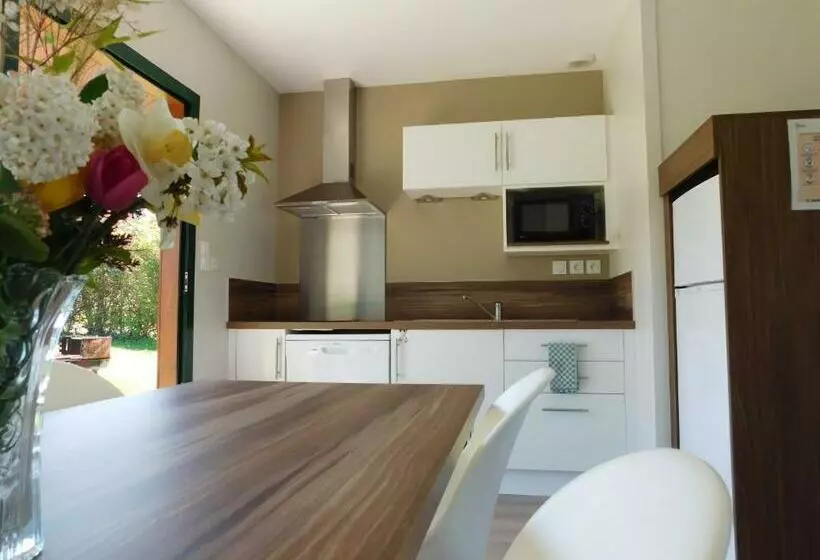 Lomakeskus Village De Gîtes Nature Et Jardin