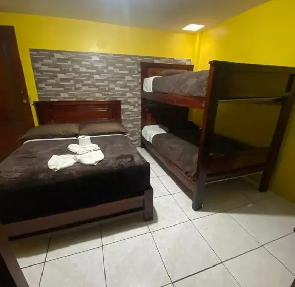هاستل Hostal Maria Mercedes