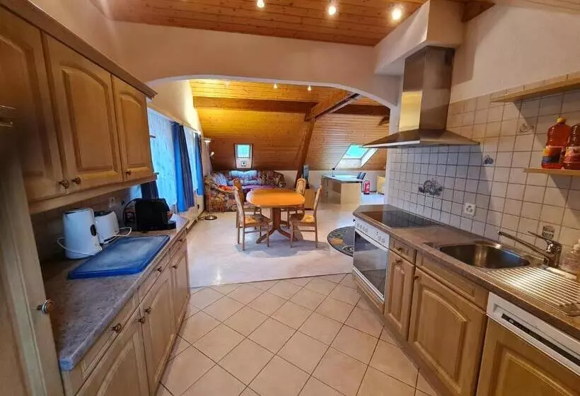 ベッドアンドブレックファースト Dachwohnung In Welschenrohr