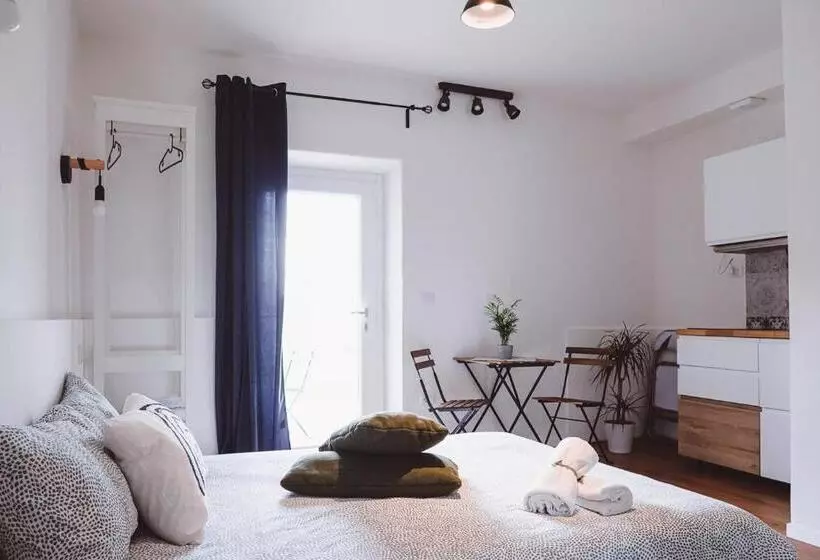 ベッドアンドブレックファースト Olio Su Tela