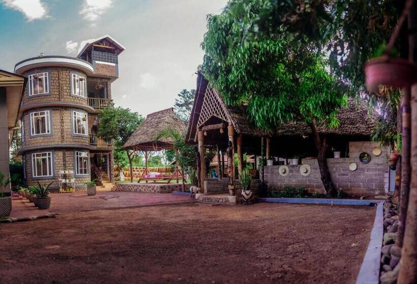 ホテル Kilimanjaro Scenic Lodge
