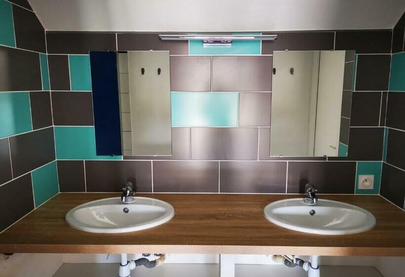 Отель Les Chambres Du Bistro Du Canal