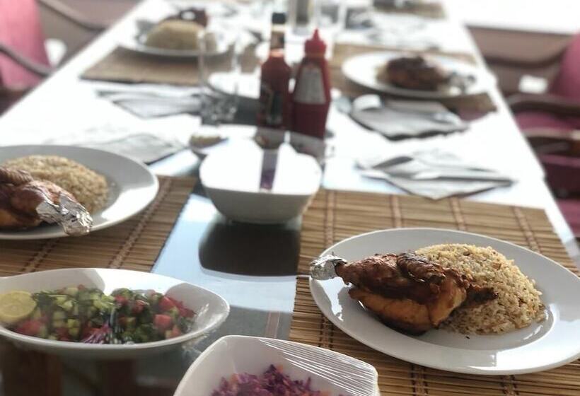 هتل Noprea Boutique