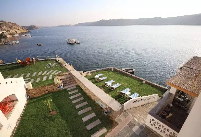 هتل Noprea Boutique