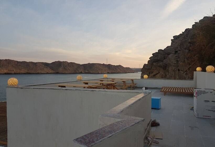 هتل Noprea Boutique