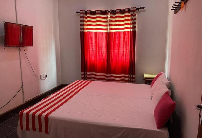 فندق Reef Bungalow