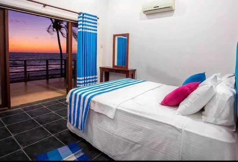 ホテル Reef Bungalow