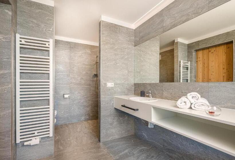 酒店 Starkenfeldhütte