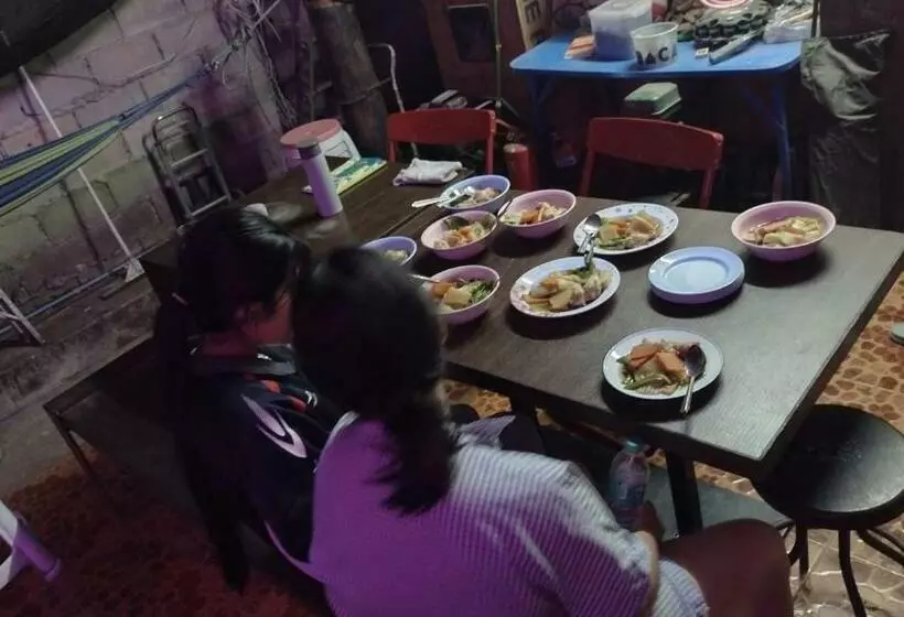 ユースホステル Mae Sot Commune