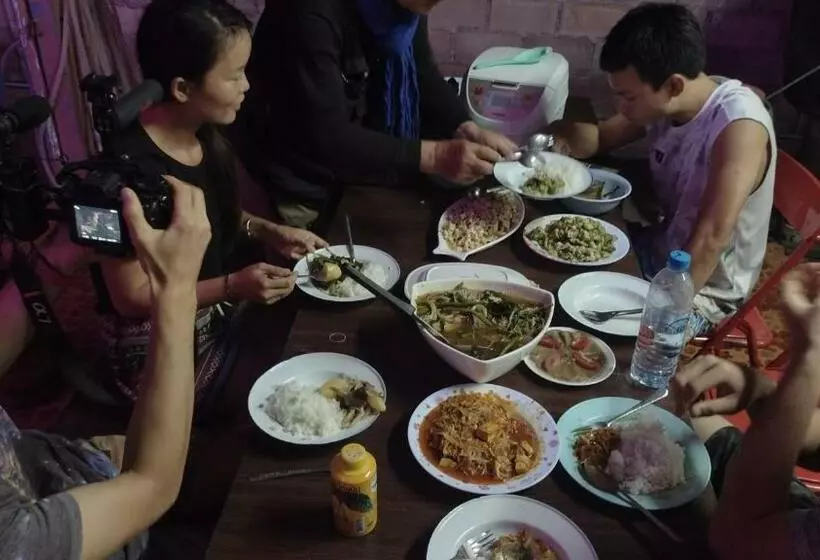 ユースホステル Mae Sot Commune