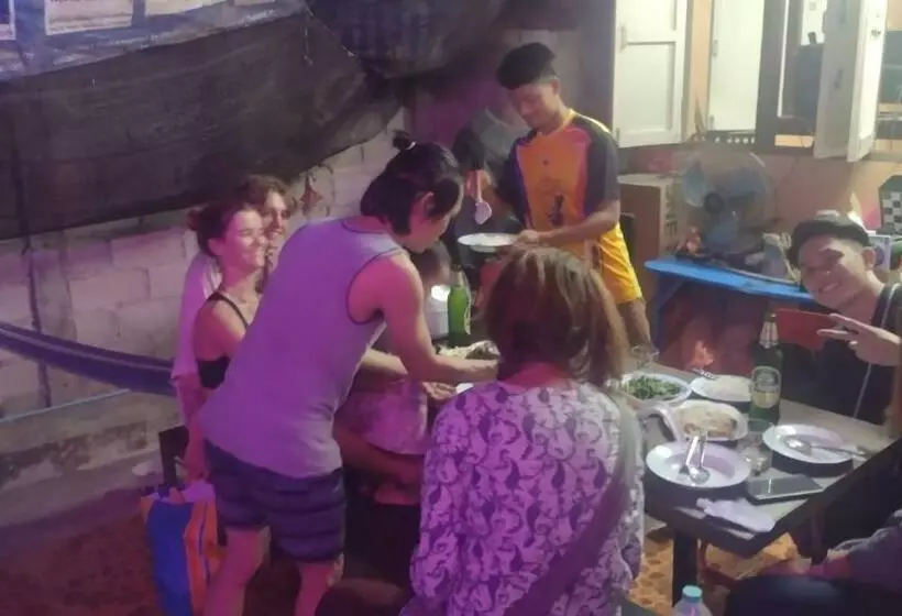 ユースホステル Mae Sot Commune