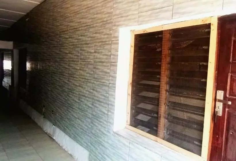 ベッドアンドブレックファースト Baba Lao