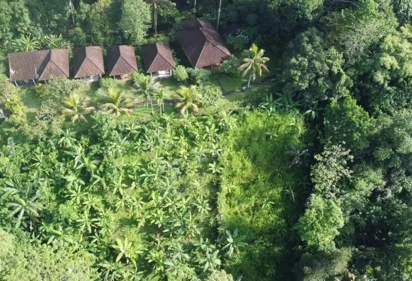 ホテル Geriasemalung